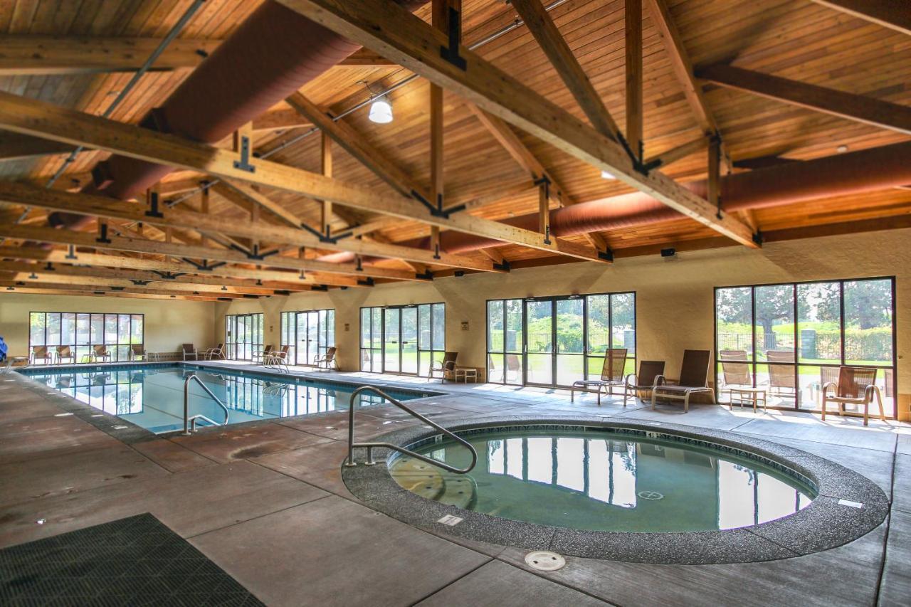 Eagle Crest Family Retreat Villa Redmond Exterior photo